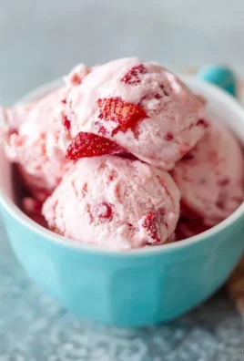Homemade Strawberry Ice Cream