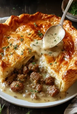 Sausage Gravy Puff Pie
