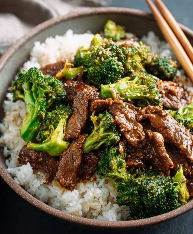 Chinese Beef and Broccoli (牛肉炒西兰花)